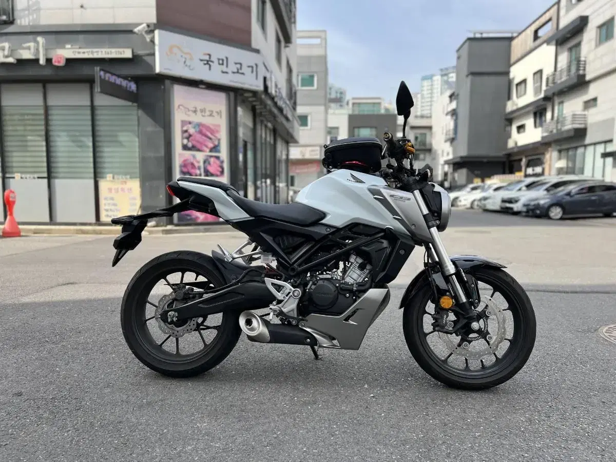 혼다 CB125r 18년식 화이트차량 판매중 cb125r